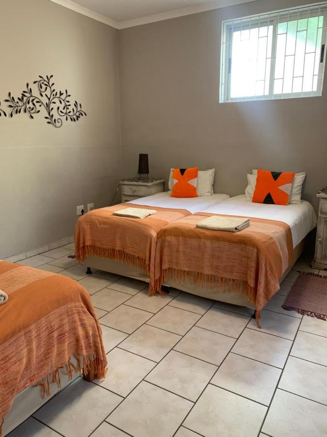 Hotel Pension Casa Africana Windhoek Ngoại thất bức ảnh